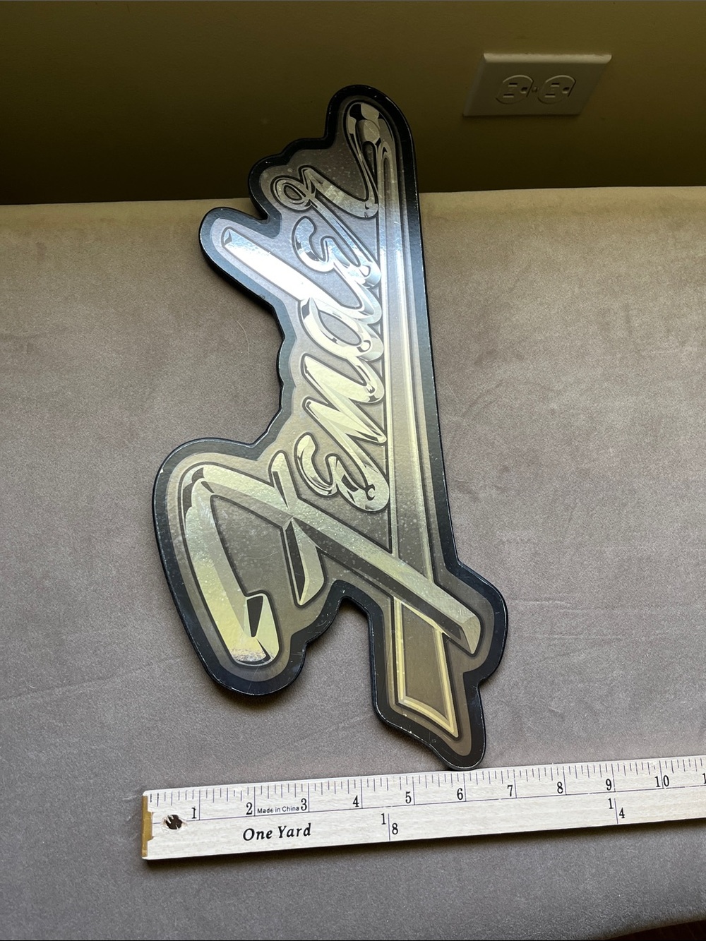 Fender Script Wall Plaque - Picture 4 of 4